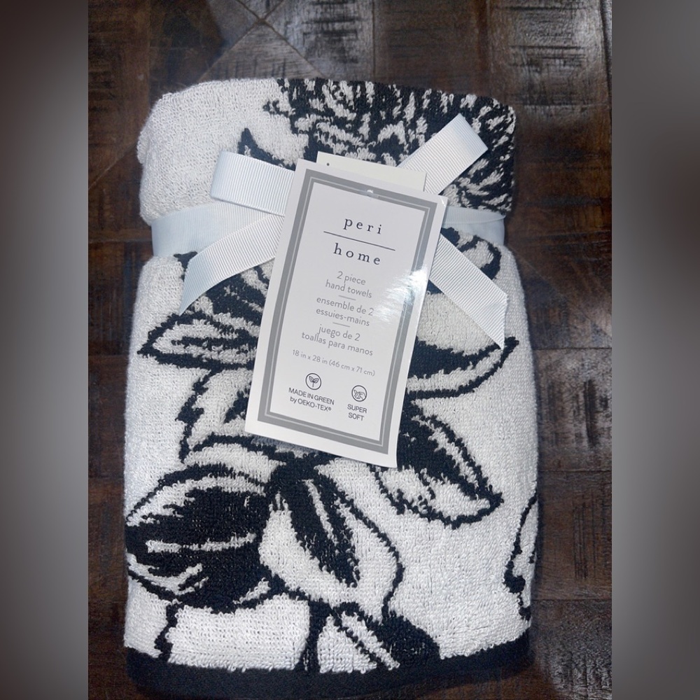 Peri Home Super Soft COTTON 2 Pck Hand TOWELs 18x28” White Black OEKO-TEX NWT